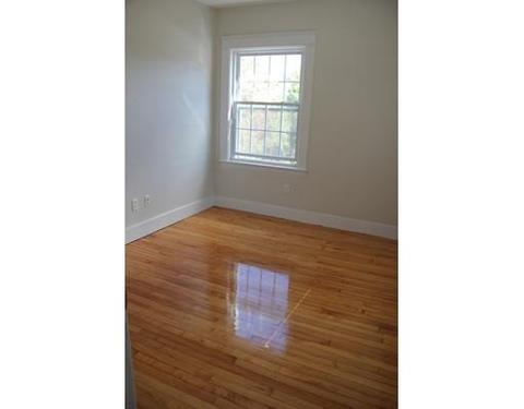 69 E Mountain St, Worcester, MA 01606 photo 12