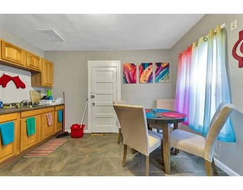 203 Jasper St, Springfield, MA 01109 photo 7