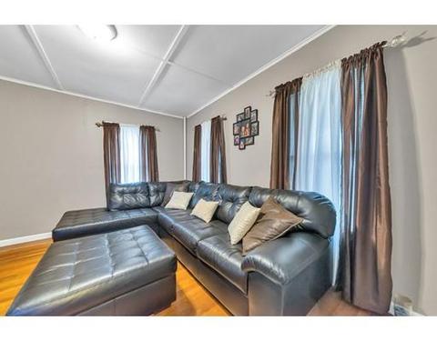 203 Jasper St, Springfield, MA 01109 photo 4