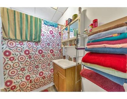 203 Jasper St, Springfield, MA 01109 photo 9