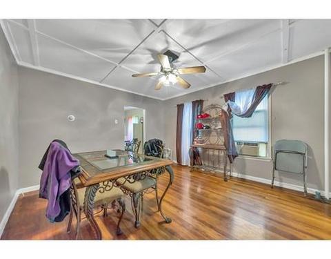 203 Jasper St, Springfield, MA 01109 photo 5