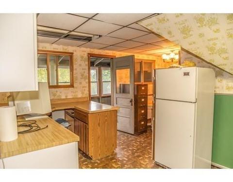418 Chicopee St, Chicopee, MA 01013 photo 11