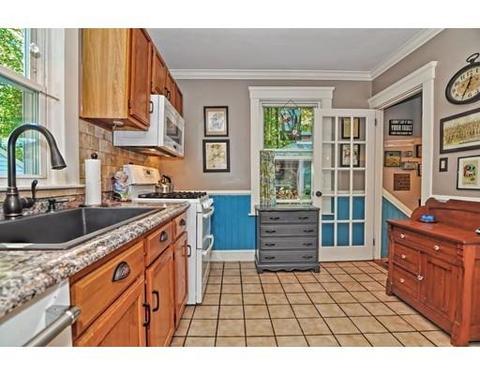 35 Juniper Rd, Worcester, MA 01602 photo 5