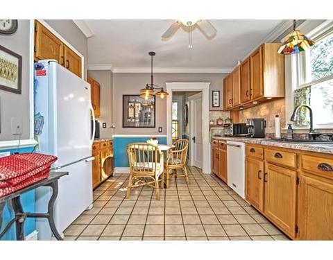 35 Juniper Rd, Worcester, MA 01602 photo 4