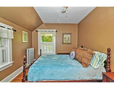 35 Juniper Rd, Worcester, MA 01602 photo 16