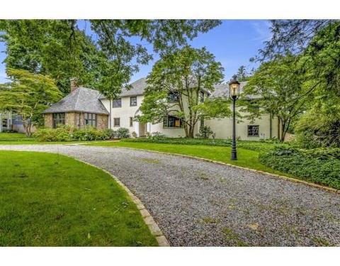28 Clarke Rd, Needham, MA 02492 photo 2