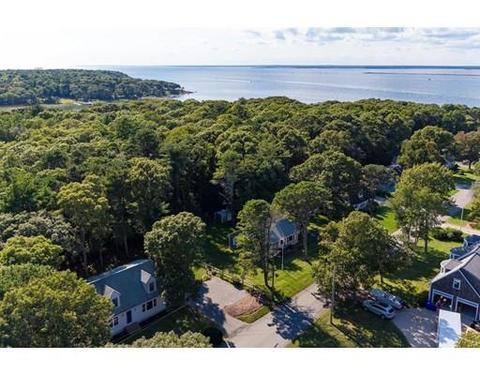 1 Beacon Point Rd, Bourne, MA 02559 photo 1