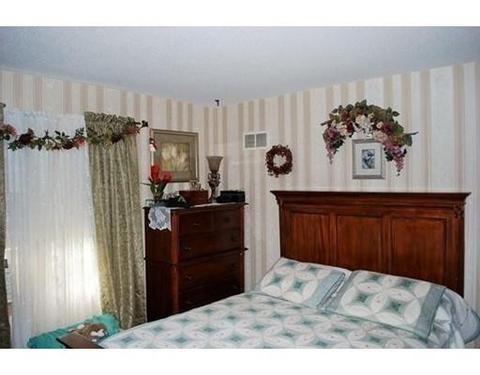 708 S Almond St, Fall River, MA 02724 photo 9