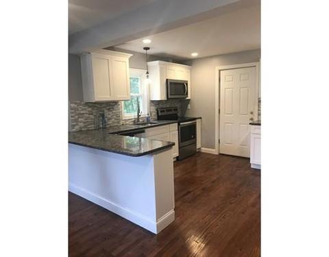 530 Middle Rd, Acushnet, MA 02743 photo 3