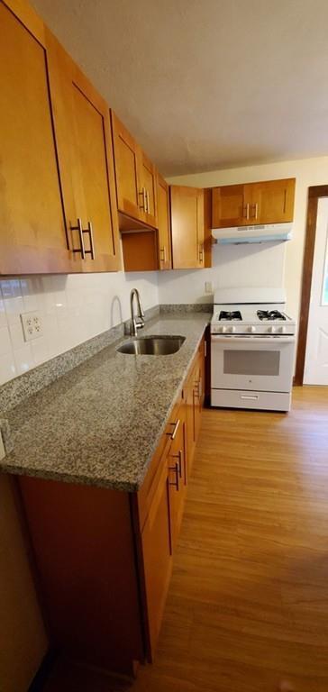 6 Hemlock Rd, Hingham, MA 02043 photo 4