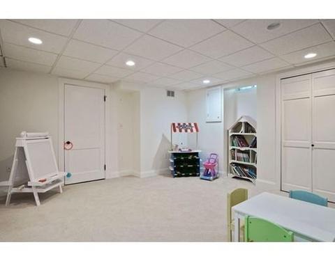 94 Shaw Rd, Brookline, MA 02467 photo 24