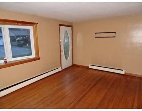 71 Irene St, Springfield, MA 01108 photo 3