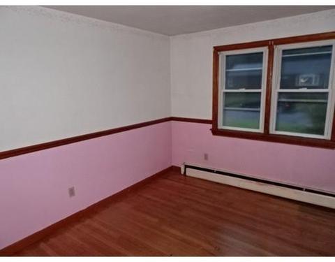 71 Irene St, Springfield, MA 01108 photo 4
