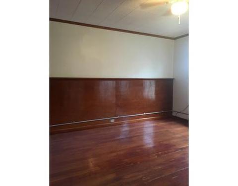 35 Taylor St, Holyoke, MA 01040 photo 7