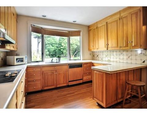69 Common St, Dedham, MA 02026 photo 9
