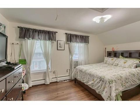 47 Epping St, Lowell, MA 01852 photo 16