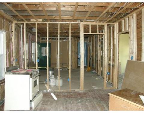 18 Whitcomb St, Webster, MA 01570 photo 7