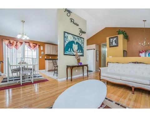 1 Gates Cir, Worcester, MA 01603 photo 8