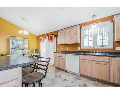 1 Gates Cir, Worcester, MA 01603 photo 12