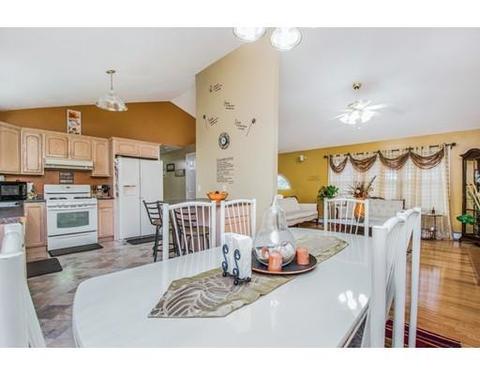 1 Gates Cir, Worcester, MA 01603 photo 9