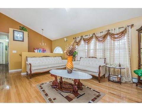 1 Gates Cir, Worcester, MA 01603 photo 5