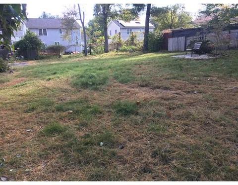 15 Bairdcrest Rd, Springfield, MA 01118 photo 3
