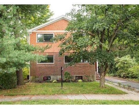 75 Crowninshield Rd, Brookline, MA 02446 photo 5