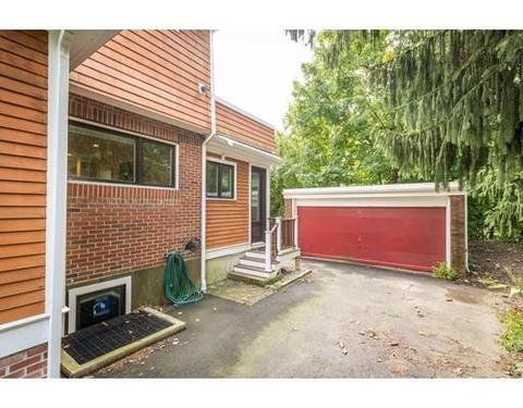 75 Crowninshield Rd, Brookline, MA 02446 photo 29
