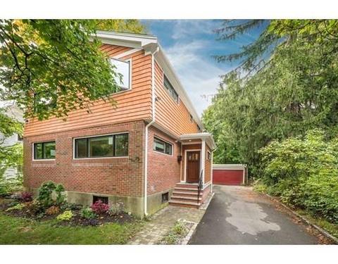 75 Crowninshield Rd, Brookline, MA 02446 photo 1