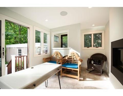 75 Crowninshield Rd, Brookline, MA 02446 photo 18