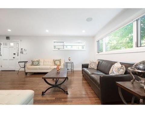 75 Crowninshield Rd, Brookline, MA 02446 photo 10