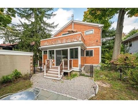 75 Crowninshield Rd, Brookline, MA 02446 photo 4