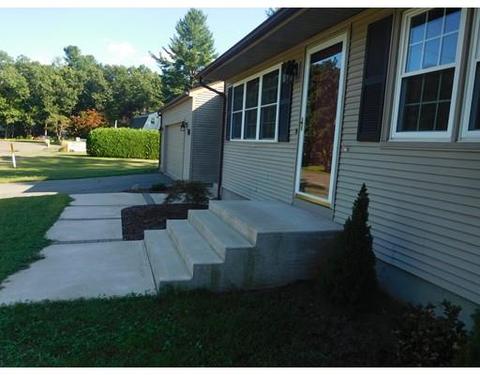 18 Coed Dr, Easthampton, MA 01027 photo 4