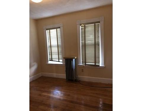 5 Plane St, Worcester, MA 01604 photo 8