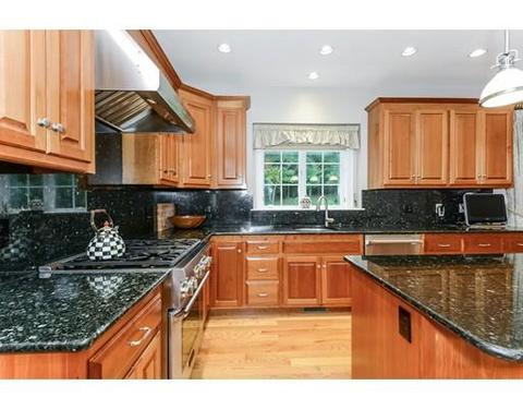 22 Beech St, Millis, MA 02054 photo 5