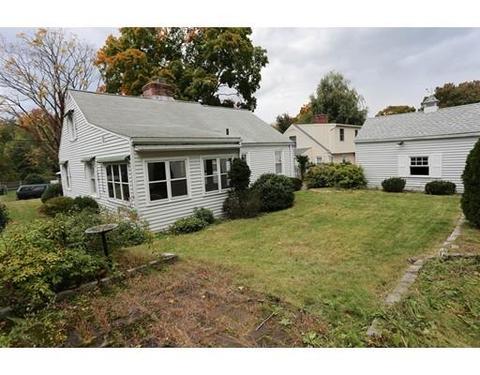 47 Mayflower Rd, Springfield, MA 01118 photo 15