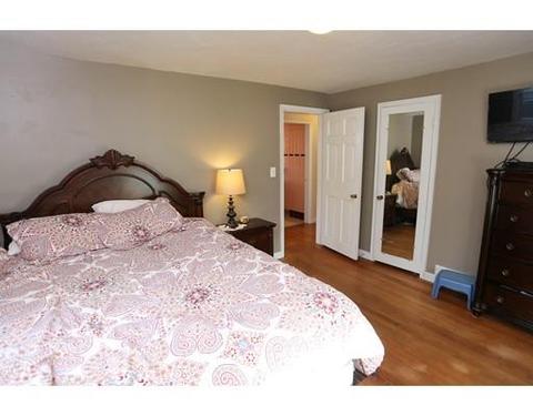 47 Mayflower Rd, Springfield, MA 01118 photo 9