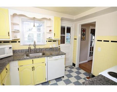 47 Mayflower Rd, Springfield, MA 01118 photo 13