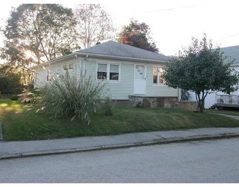 26 Spring St, Webster, MA 01570 photo 1
