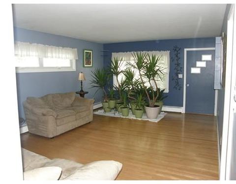 26 Spring St, Webster, MA 01570 photo 8