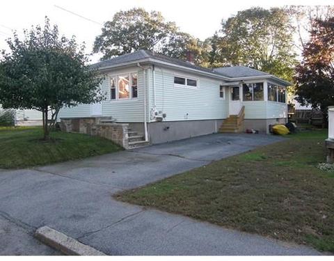 26 Spring St, Webster, MA 01570 photo 2