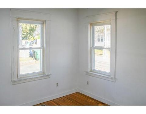 651 Post Rd, Warwick, RI 02888 photo 9
