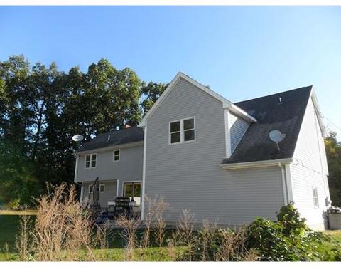 52 David St, Chicopee, MA 01020 photo 3