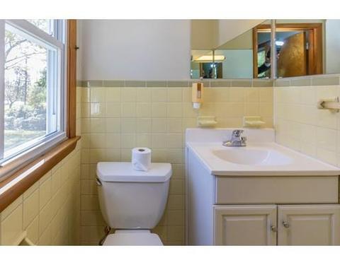 42 Colonial Dr, Athol, MA 01331 photo 9