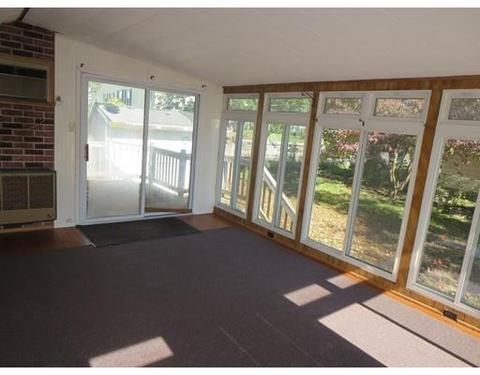 83 Eustis Ave, Lowell, MA 01850 photo 4