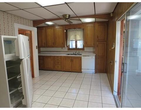 83 Eustis Ave, Lowell, MA 01850 photo 2