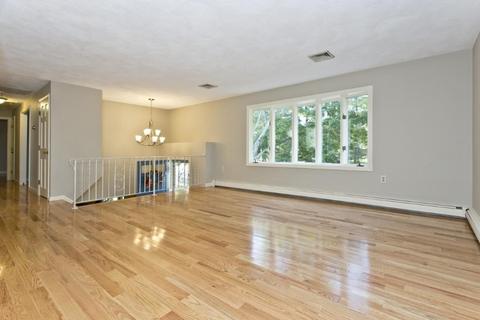8 Rustic Ln, Reading, MA 01867 photo 9