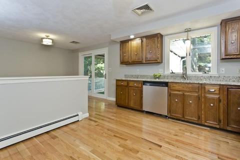8 Rustic Ln, Reading, MA 01867 photo 16