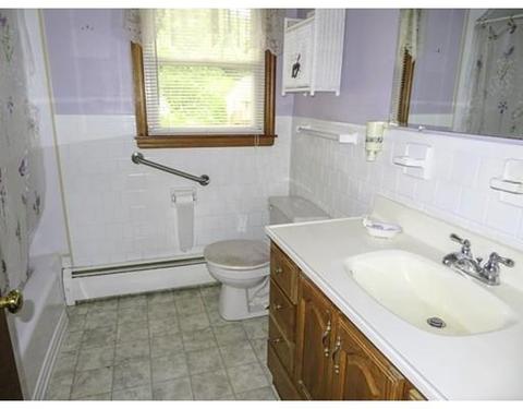 56 Piehl Ave, Worcester, MA 01606 photo 14