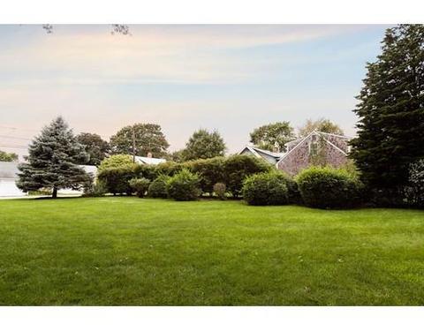 36 Summit Dr, Warren, RI 02885 photo 3